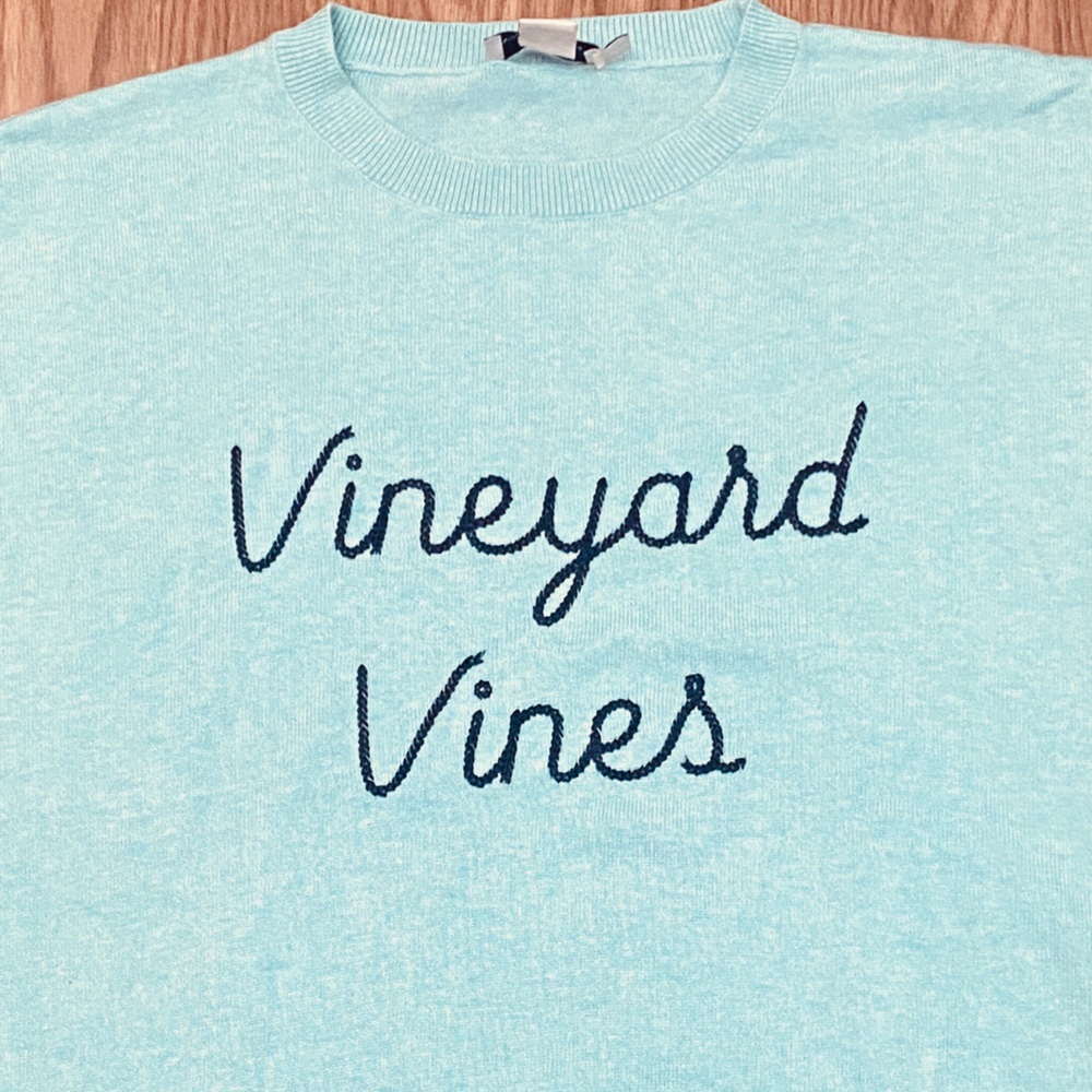 Vineyards  Vine Woman’s Size XL Pullover Embroidered Sweater Spell Out Logo - Picture 2 of 11